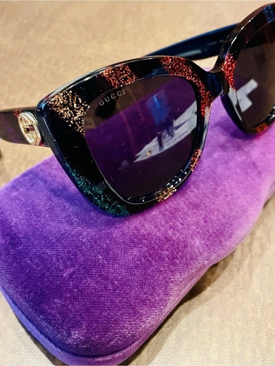 Gucci Cat Eye Ladies Sunglasses GG0327S 003 52 Made In Italy With Case MSRP $575 main image 7